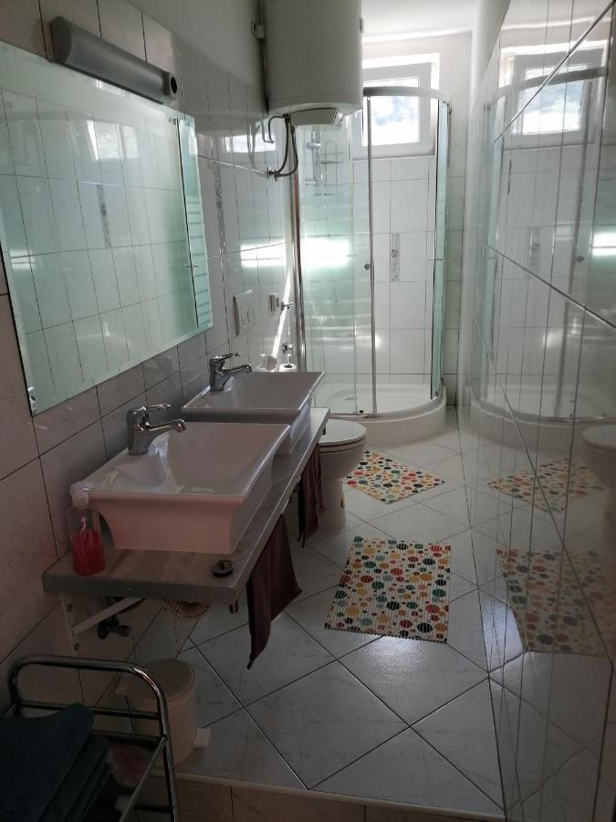 Apartment Halugica Kali Luaran gambar